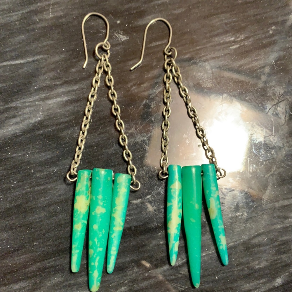 Chain & tooth dangling earrings original